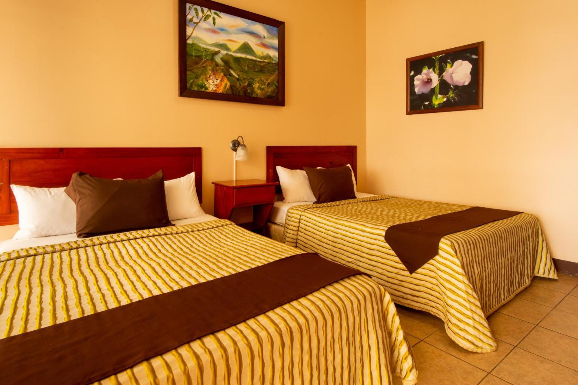 Hotel Las Colinas La Fortuna 외부 사진