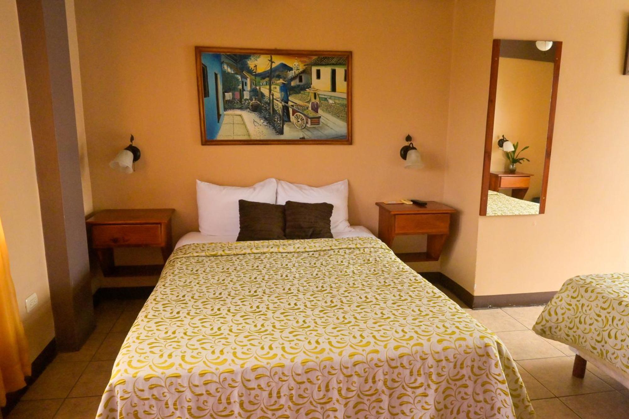 Hotel Las Colinas La Fortuna 외부 사진