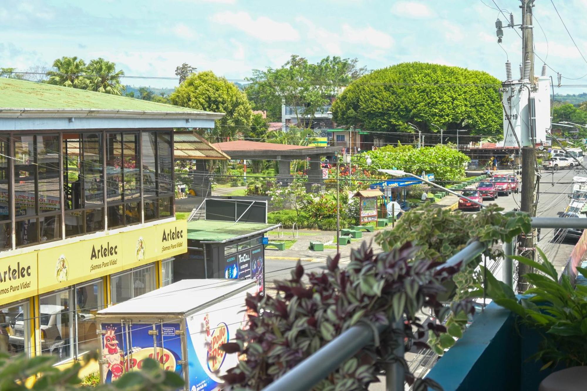 Hotel Las Colinas La Fortuna 외부 사진