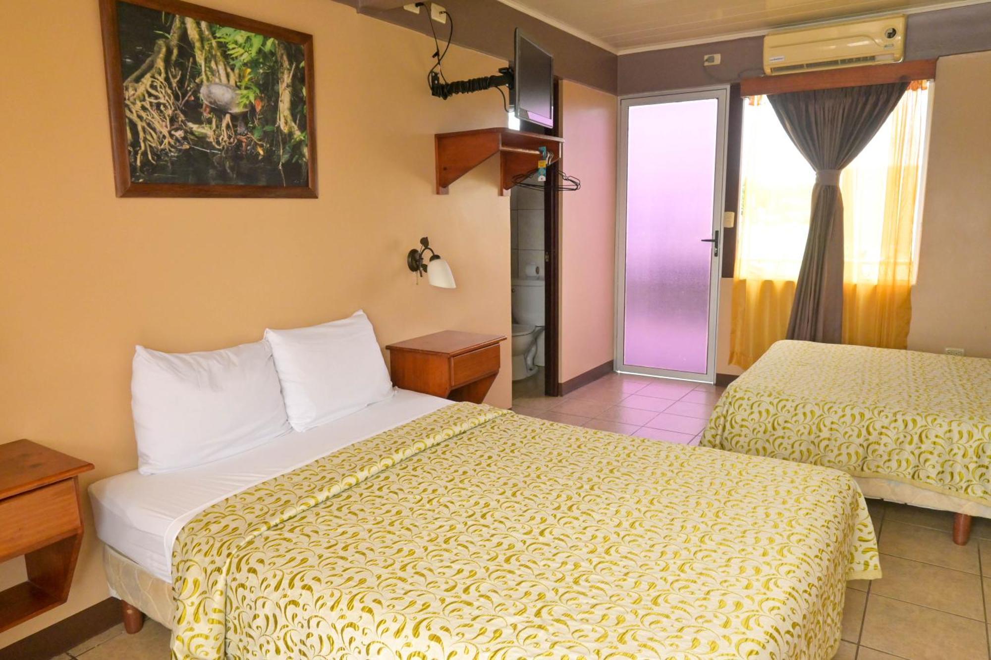 Hotel Las Colinas La Fortuna 외부 사진
