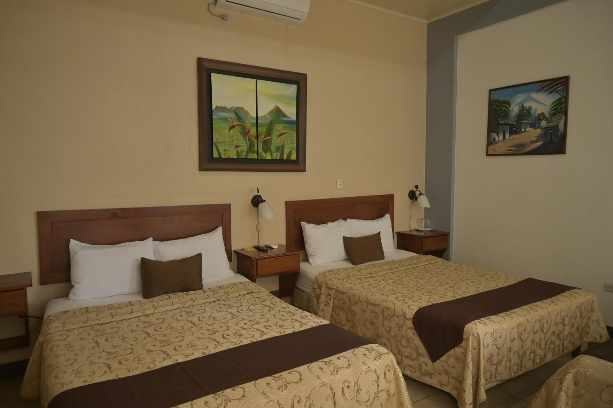 Hotel Las Colinas La Fortuna 외부 사진