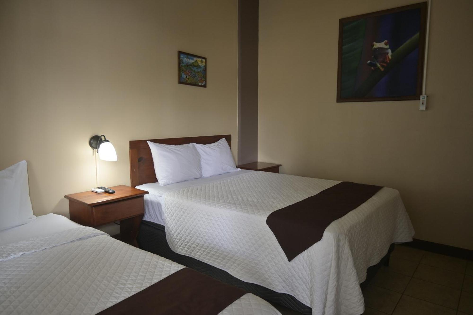 Hotel Las Colinas La Fortuna 외부 사진