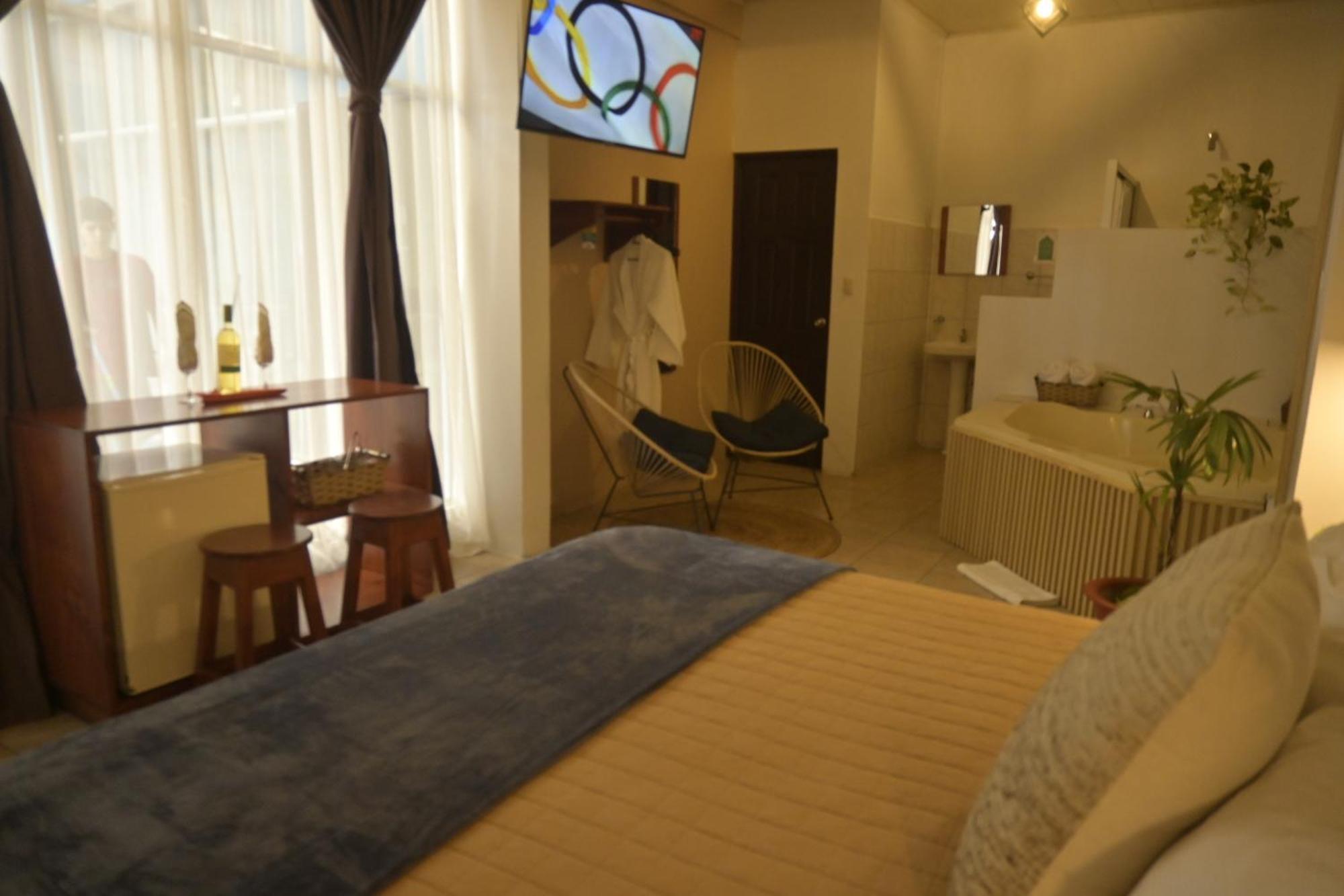 Hotel Las Colinas La Fortuna 외부 사진